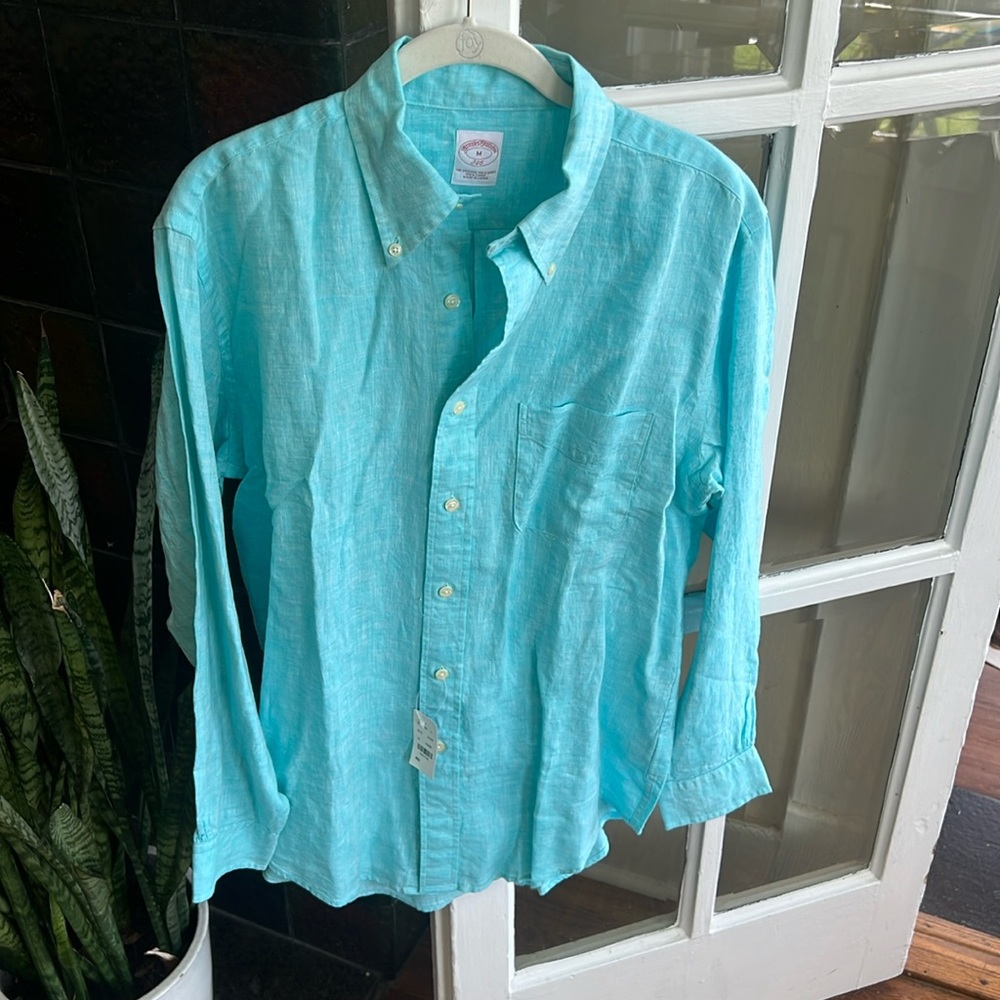 Brooks Brothers 100% Linen blue button down Size M